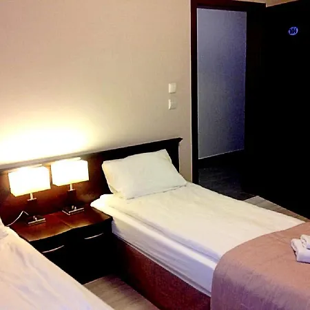 Hotel Feniks 3*