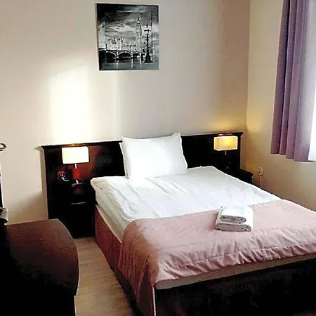 Szálloda Feniks 3*