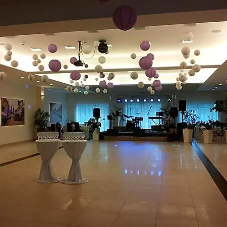 Feniks Szálloda 3*